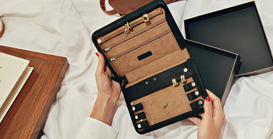 How to Organize Jewelry for Travel Without Tangling
